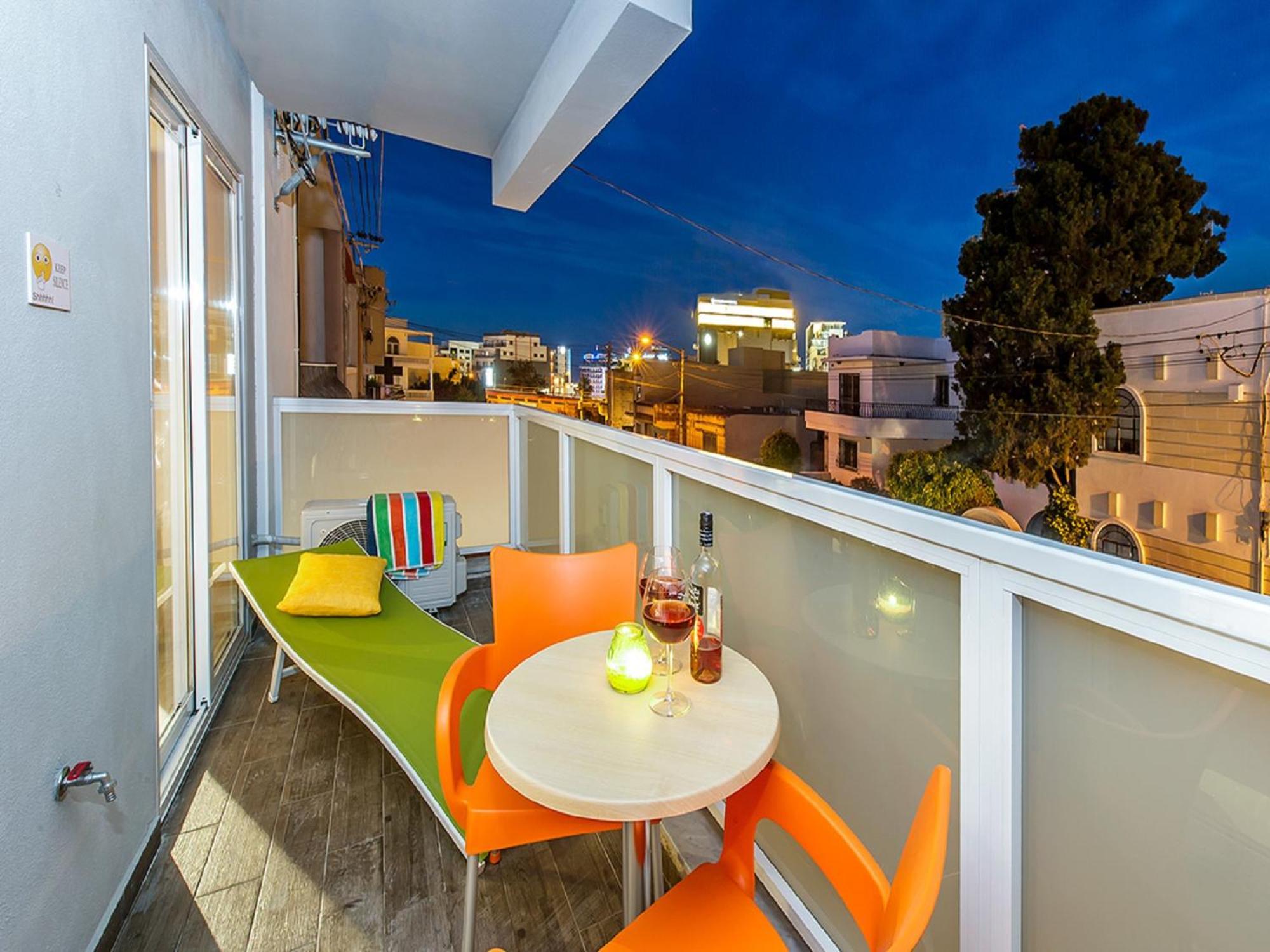 Bayside Apartments Saint Julian's Екстериор снимка
