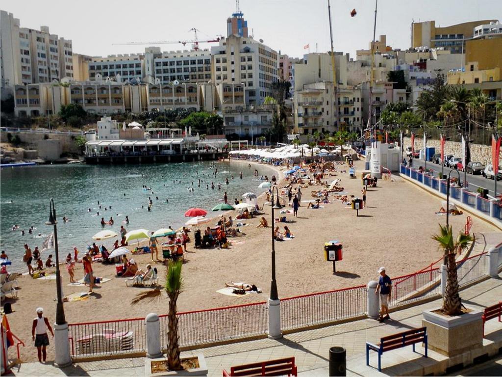 Bayside Apartments Saint Julian's Екстериор снимка