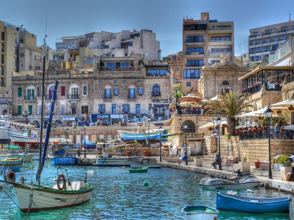 Bayside Apartments Saint Julian's Екстериор снимка