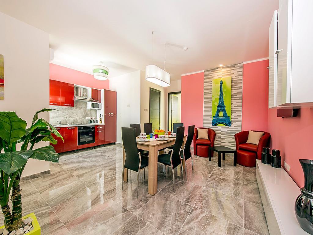 Bayside Apartments Saint Julian's Екстериор снимка