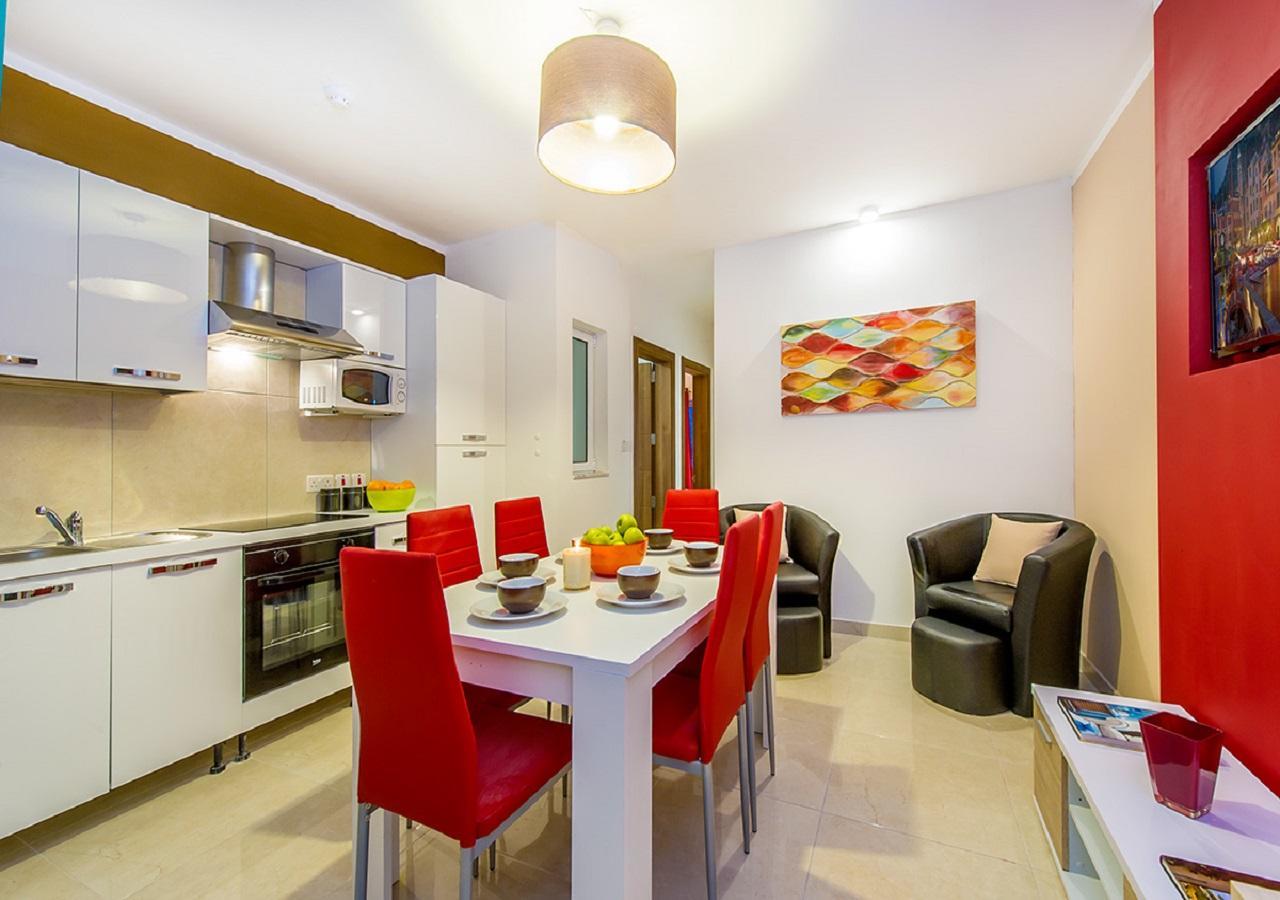 Bayside Apartments Saint Julian's Екстериор снимка